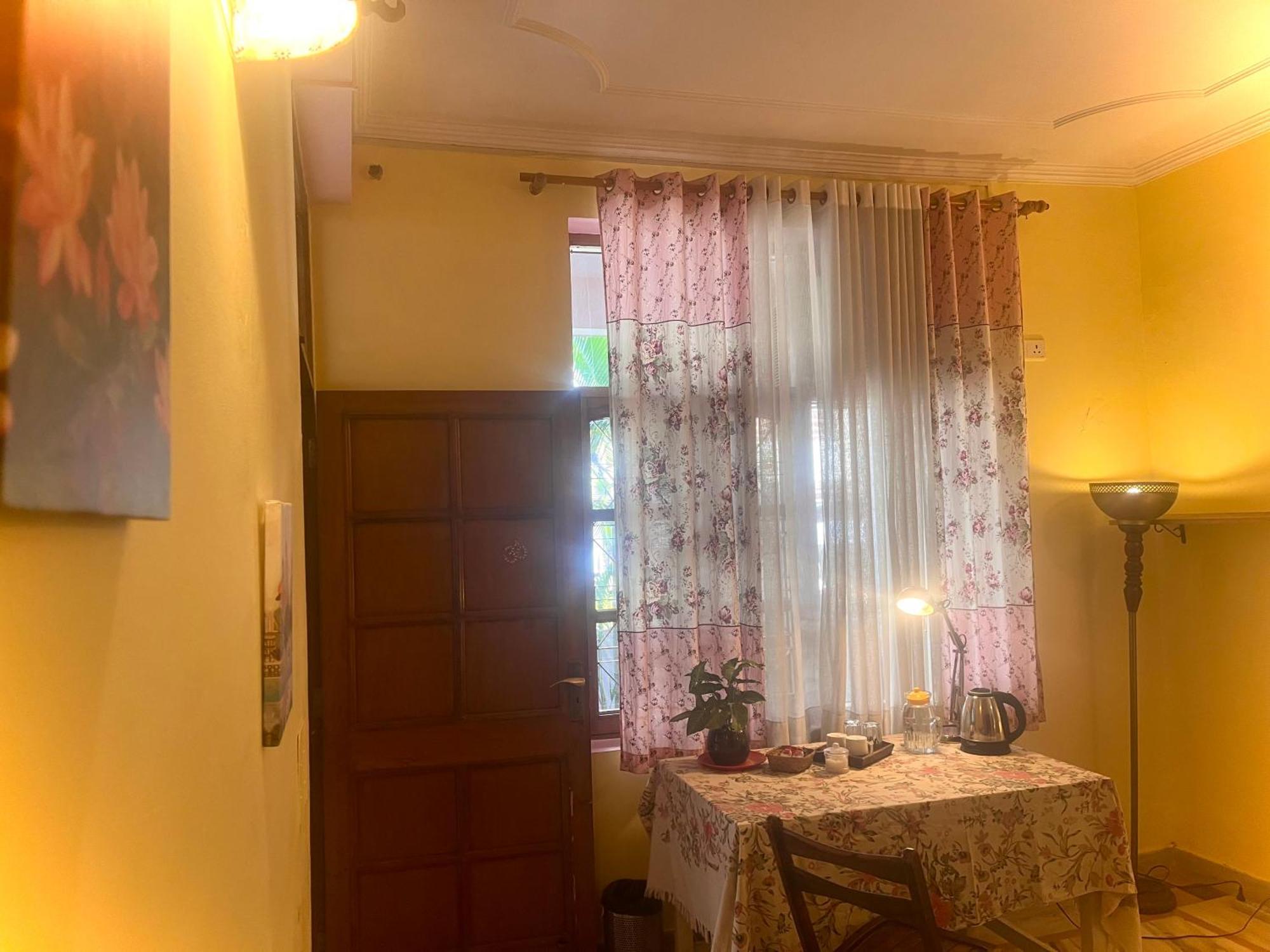 Ganga Vatika Boutique Hotel, Rishikesh Exterior photo