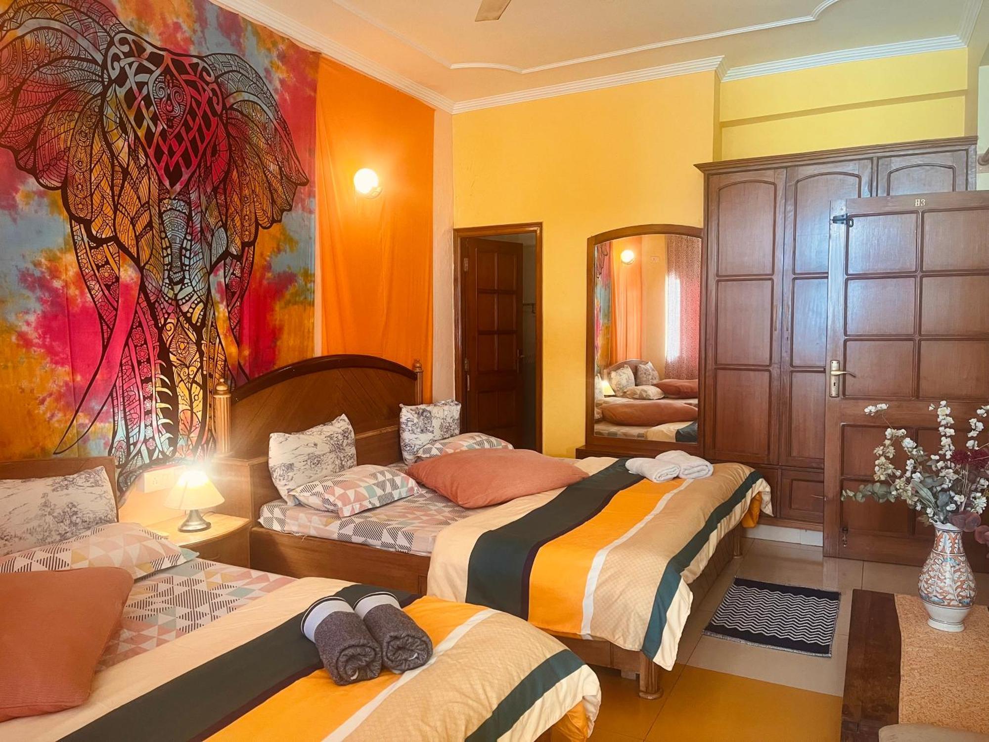 Ganga Vatika Boutique Hotel, Rishikesh Exterior photo