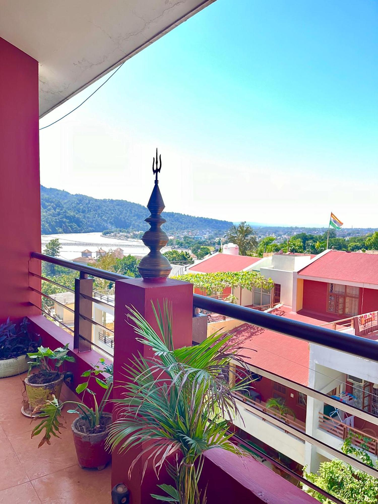 Ganga Vatika Boutique Hotel, Rishikesh Exterior photo