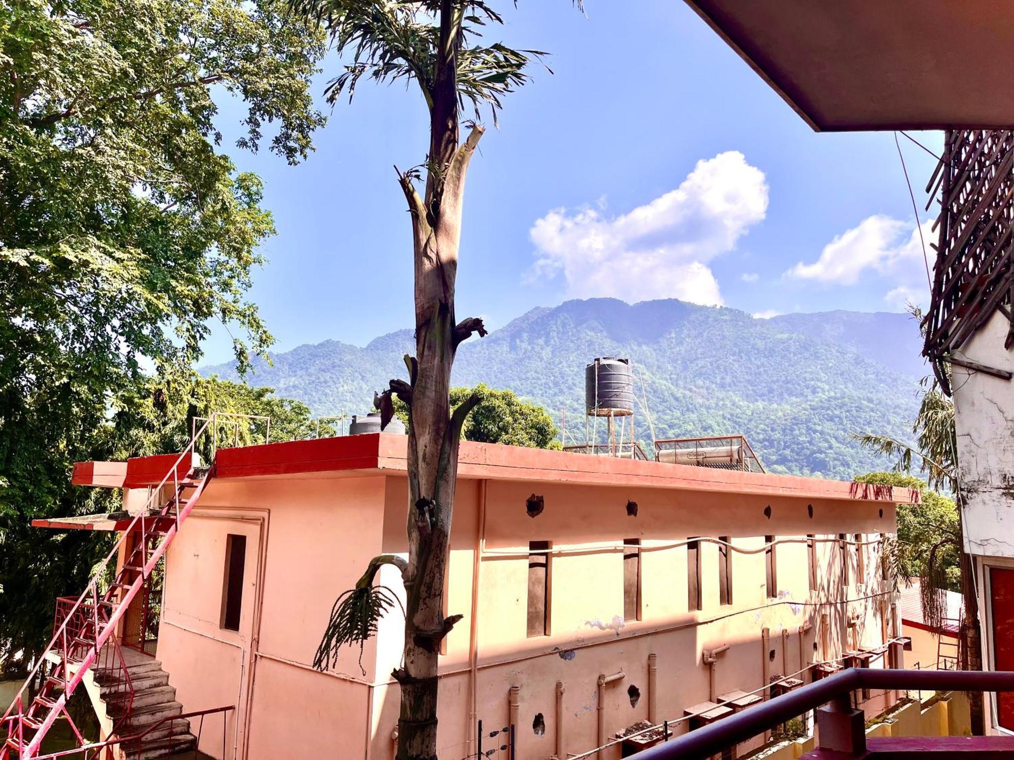 Ganga Vatika Boutique Hotel, Rishikesh Exterior photo
